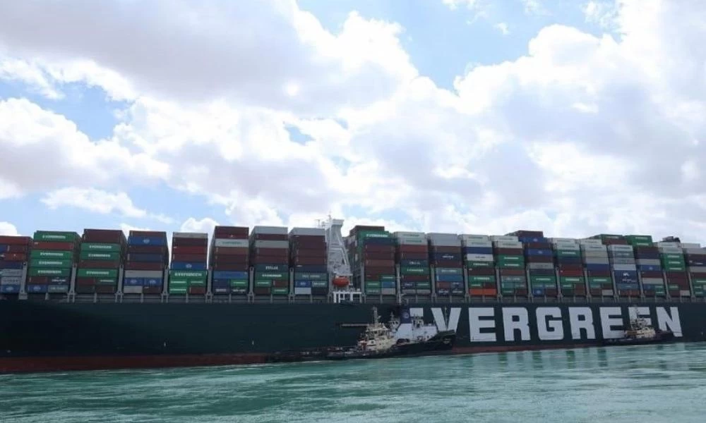 Διώρυγα του Σουέζ: Τι λέει Έλληνας πλοίαρχος που είναι "εγκλωβισμένος" στο σημείο